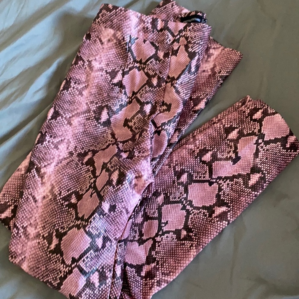 Pretty little thing size 6 snakeskin pant